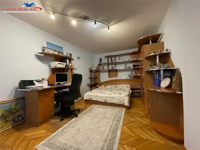 Apartament 3 camere zona centrala Tulcea - foto 4