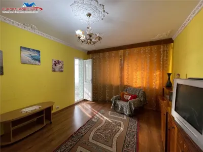 Apartament 3 camere de inchiriat zona E3 -Tulcea - foto 2
