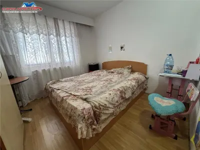 Apartament cu 2 camere de vanzare zona 23 August Tulcea - foto 3