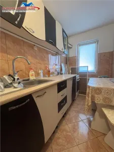 Apartament cu 2 camere de vanzare zona 23 August Tulcea - foto 4