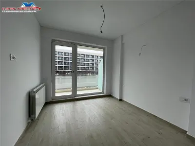 Apartament 3 camere - foto 16
