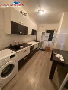 Apartament 3 camere de vanzare zona Ultracentrala Tulcea - foto 4