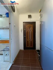 Apartament cu 2 camere de vanzare zona 23 August Tulcea - foto 7