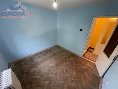 Apartament cu 2 camere de vanzare zona 23 August-Tulcea - foto 6