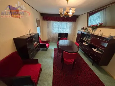Apartament 3 camere de vanzare zona C5 Tulcea - foto 2