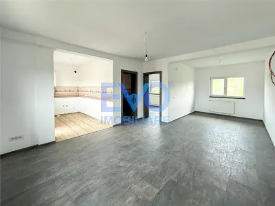 Apartament cu 2 camere, loc de parcare, geam la baie, zona Visan Iasi - Visan