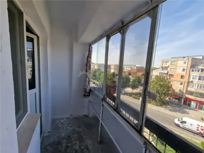 Vand apartament 3 camere amvelopat Urziceni Centru - foto 5