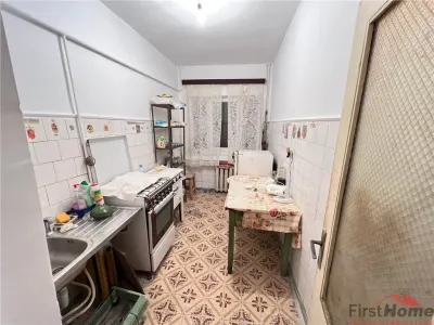 Apartament 2 camere, parter, zona centrala, fara imbunatatiri - Focsani