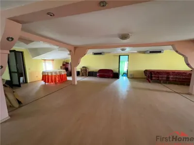 Spatiu comercial de vanzare in Jorasti - foto 14