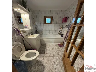 3 camere, etaj 3 cu acoperis, 2 balcoane , 2 bai, zona centrala - foto 13