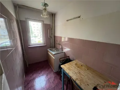 Apartament 4 camere, etaj 1/4, zona Mausoleul Eroilor - Sud - foto 8