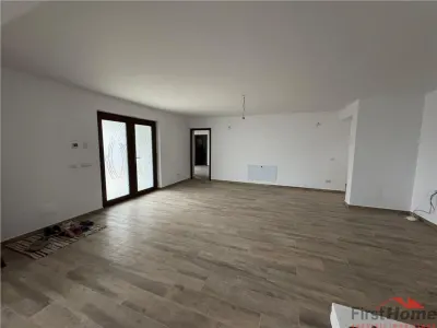 Vila deosebita Parter + Mansarda de vanzare in Odobesti - foto 16