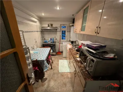 Apartament 3 camere de vanzare in Sud, etaj 3, CT, izolat - Focsani