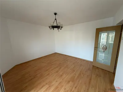 Apartament 4 camere, etaj 4, ultracentral, 1 loc de parcare - foto 3