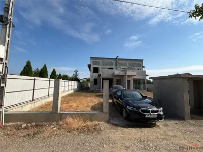 Vila P+1 duplex de vanzare in Vanatori cu utilitati - foto 9