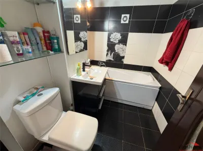 Apartament 3 camere, , Electrica - PNL, etaj 6 , mobilat si utilat - foto 13