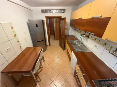 Apartament 4 camere,mobilat si utilat,etaj 3, zona Pompieri - foto 2