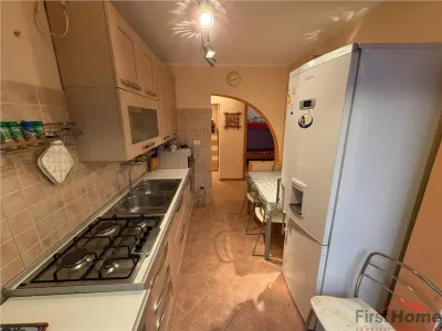 Apartament 3 camere, 54mp utili , etaj 3 , zona Centrala - Plevnei - Jandarmerie - foto 2
