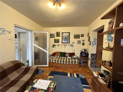 Apartament 2 camere de vânzare - zona Democratiei - foto 2