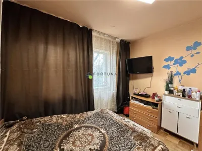 Apartament 2 camere de vânzare - zona Democratiei - foto 3