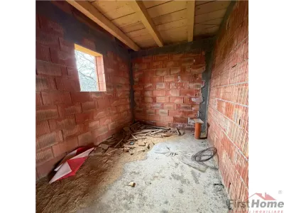 Casa la rosu din caramida de vanzare in comuna Carligele - foto 9