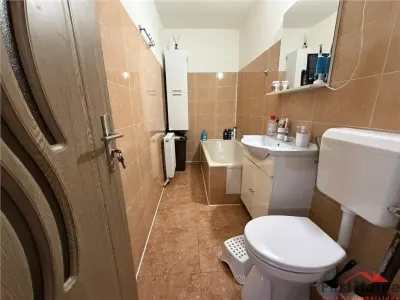 Apartament 2 camere, hol patrat, logie + balcon, mobilat si utilat - foto 9