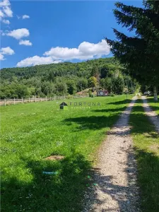 Teren Rasnov Glajarie 2000Mp Intravilan - foto 2
