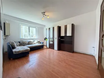 Garsoniera mica, renovata, centrala termica proprie, str. Zizinului - foto 2
