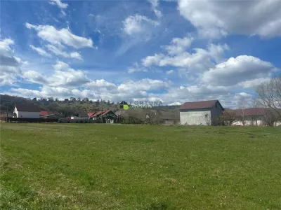 Teren intravilan, zona turistica campul Benedek Valcele - Valcele