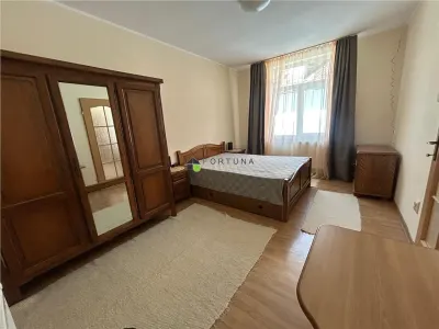 Casa cocheta, 2 camere mobilata si utilata, Centrul Istoric - foto 7