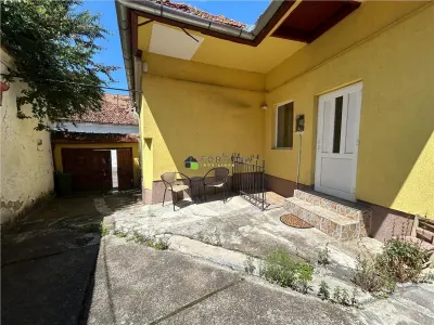 Casa cocheta, 2 camere mobilata si utilata, Centrul Istoric - foto 9
