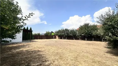 Teren intravilan cu utilități 521 mp- Harman - foto 3
