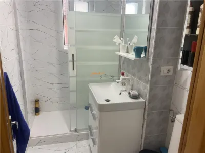 Apartament 2 camere , zona Gara , et 1/4 , renovat integral , mobilat modern - foto 17