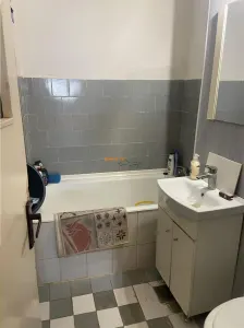 Apartament 3 camere , zona Scoala nr 10 , et 7/8 , decomandat , liber - foto 13