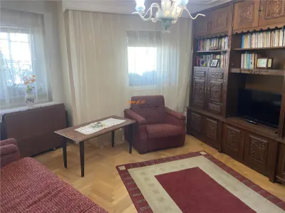 Apartament 3 camere in Focsani , zona centrala, et 2/4 , decomandat , 77 mp , liber , mobilat - Focsani