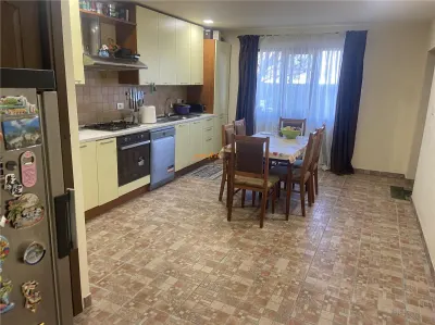 Casa de vanzate in Campineanca , parter+etaj, 360 mp utili , teren 996 mp - foto 6