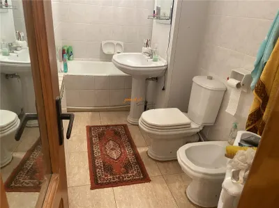 Apartament 3 camere , zona 2 Stejari , et 1/3 , 84 mp , decomandat , mobilat - foto 18