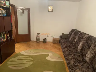 Apartament 3 camere , zona Liceul Economic - B-dul Garii, decomandat , 75 mp , mobilat - foto 2