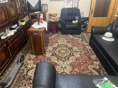 Apartament 3 camere , cartier Sud , et 3/4 ,decomandat ,70 mp , centrala termica  proprie - foto 3