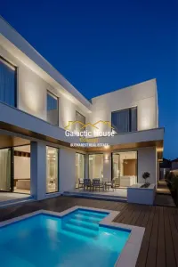 VANZARE CASA SPECTACULOASA CU PISCINA IANCU NICOLAE - foto 25