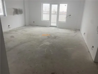 Penthouse cu 4 Camere si terasa de 160 mp in zona centrala a orasului Focsani - Focsani