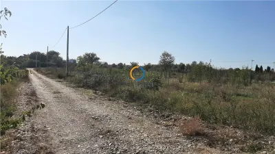Loturi pentru case 350 mp, plan, utilitati, zona vile nou construite - foto 3