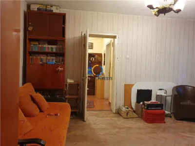 Apartament doua camere Craiovei, etaj 1/4, cu centrala termica - foto 4