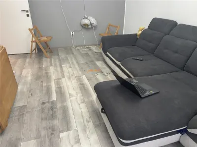 Apartament 2 camere , zona centrala - Scoala nr 10,etaj 2/8  , decomandat - foto 3