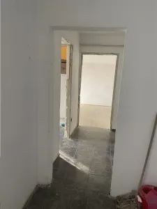 Apartament 3 camere , zona Longinescu - Gara , decomandat 70 mp , centrala termica , liber - foto 11