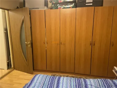 Apartament 2 camere , zona cartier Sud , decomandat 56 mp, imbunatatit , mobilat - foto 11