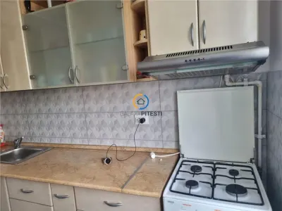 Apartament trei camere Craiovei cf. I, mobilat si utilat, etaj 3 - Pitesti