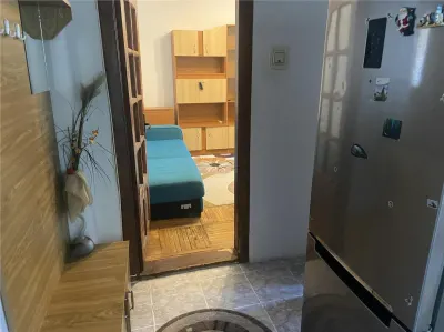 Apartament 2 camere, cartier Sud , et 3/4 , decomandat , centrala termica proprie - foto 12