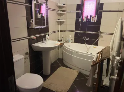 Casa de vanzare in Focsani , parter si mansarda ,suprafata utila de 173 mp, teren  100mp - foto 20