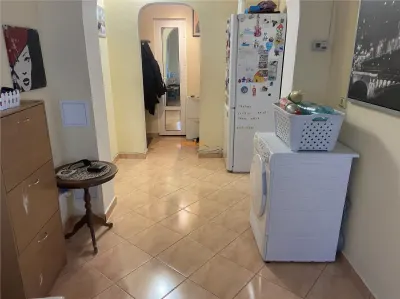 Apartament 2 camere , cartier Sud , 56 mp , decomandat , renovat - foto 6